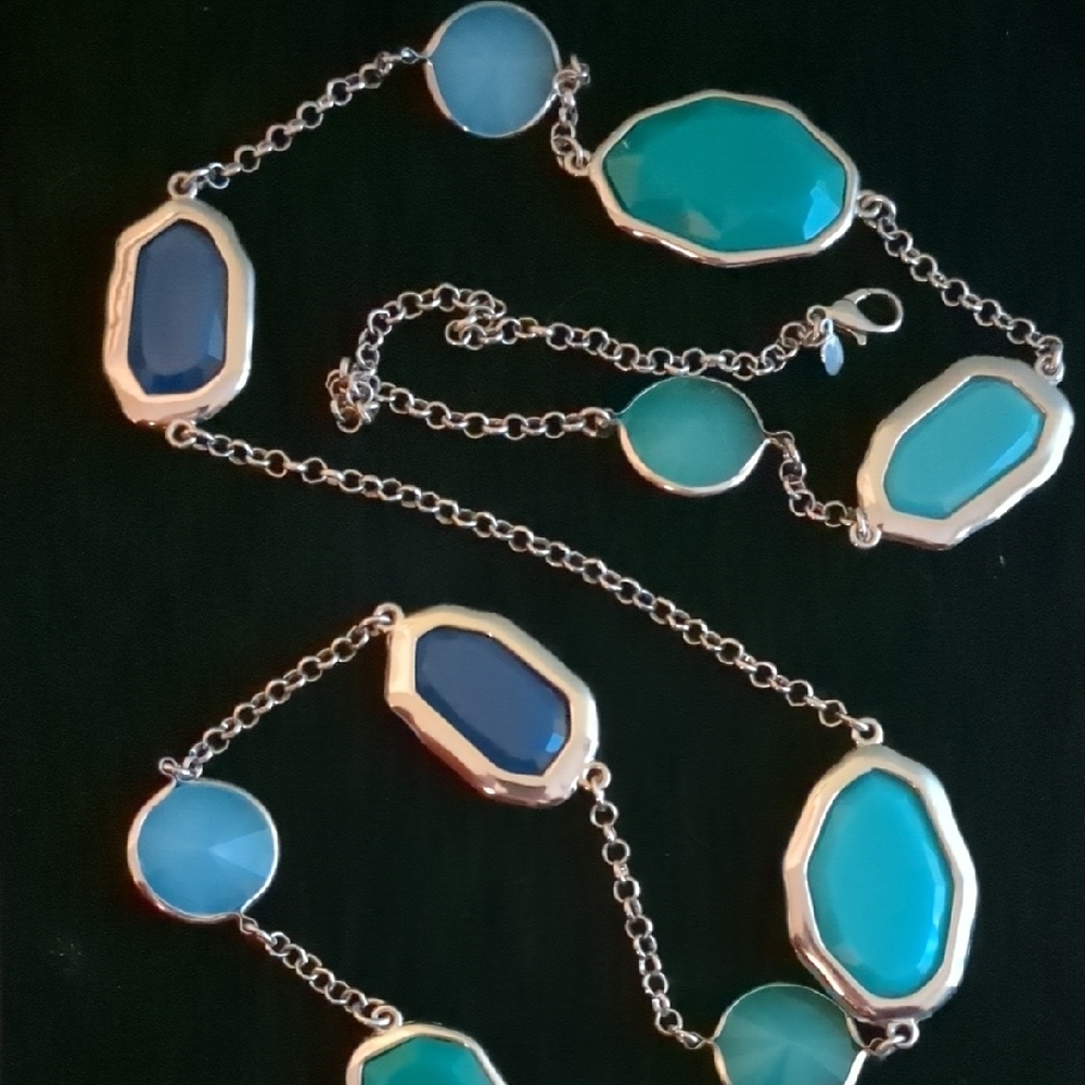 Elegant Blue and Silver Women's Necklace